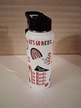 32oz Cincinnati Reds Stainless Steel Quencher Tumbler